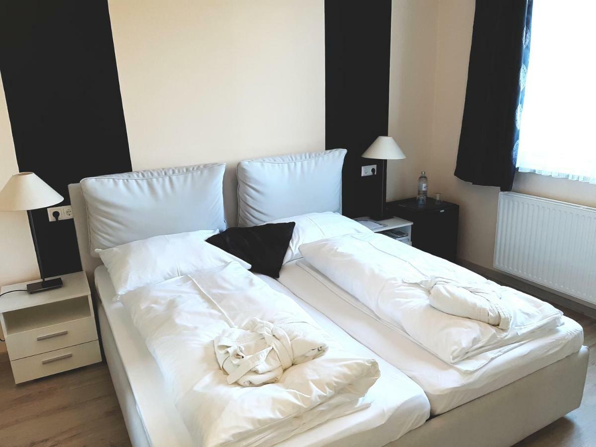 Ferienhotel Woerthersee Portschach am Woerthersee Luaran gambar